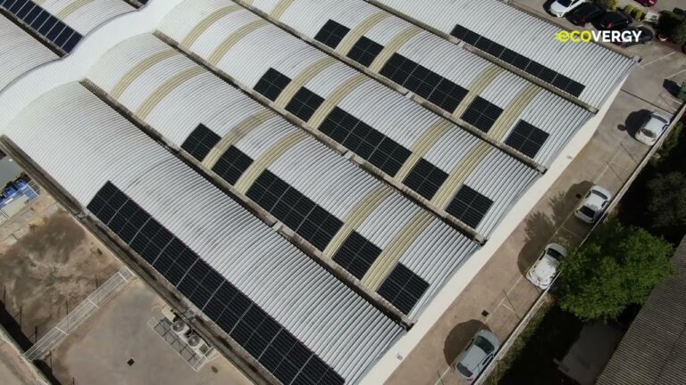 Inversión Sostenible en Placas Fotovoltaicas Eco-Amigables