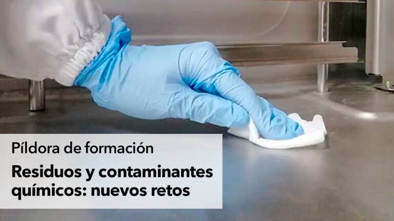 Impacto de la Contaminaci&oacute;n Qu&iacute;mica en la Energ&iacute;a Solar